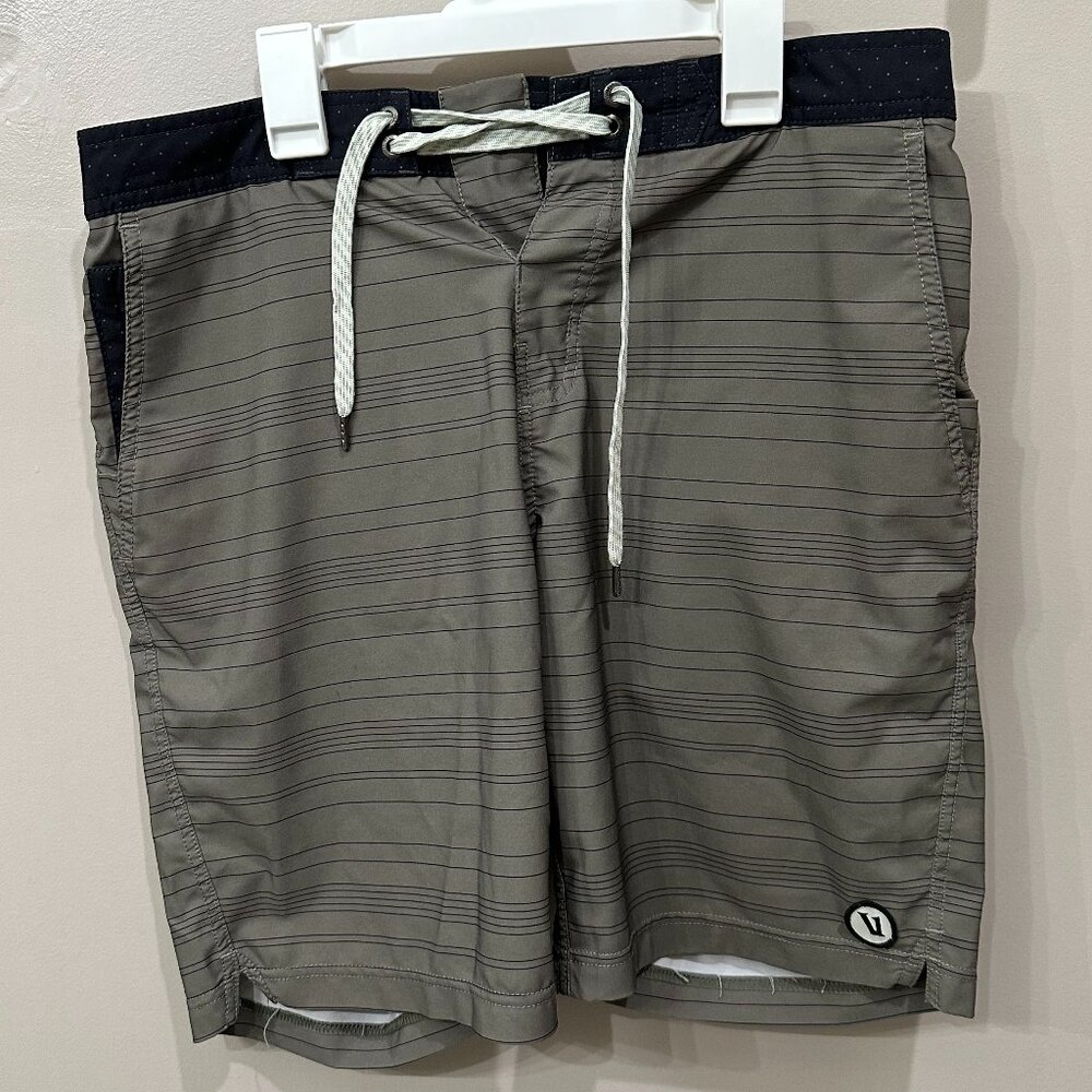 Vuori Equator Boardshort Size 30 Olive Green